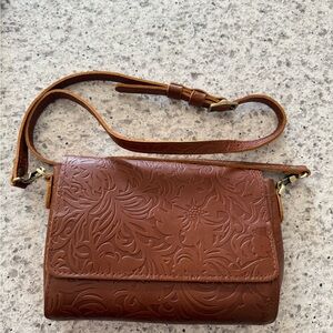 Portland Leather Embossed Tan Crossbody Bag